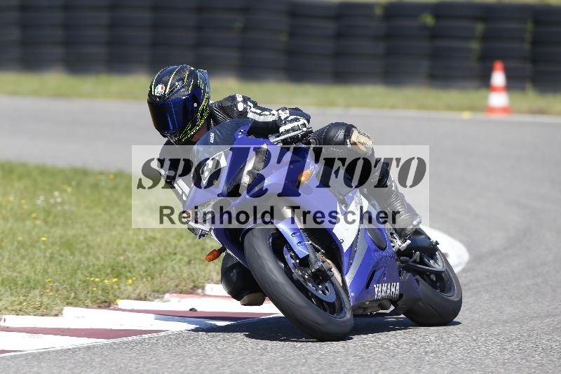 /Archiv-2025/48 25.08.2025 Cornu Master School ADR/rot-rouge/87